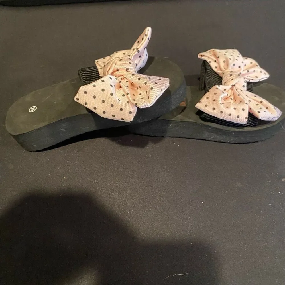 Flip Flop pink Polka Dot Bow Sandals Size 9